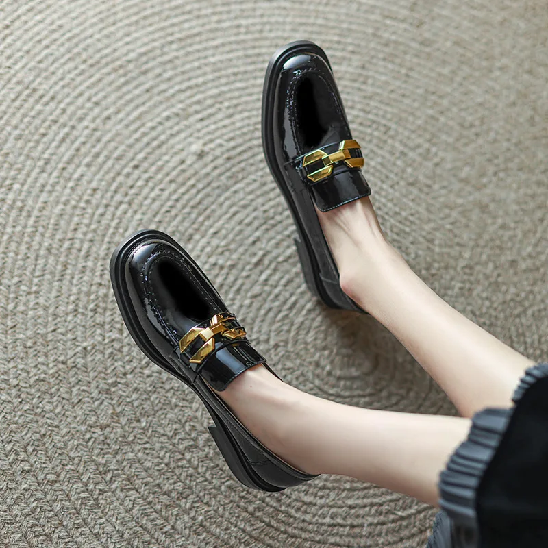 Японская корейская мода, металлическая пряжка, круглый носок, низкие каблуки, Полностью кожаные сандалии из воловьей кожи, Лоферы, Женская обувь Изображение 1