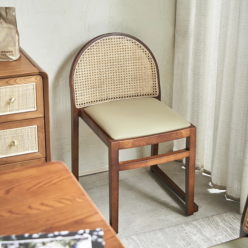 Обеденный стул из скандинавского ротанга Кухонная Роскошная спинка из массива дерева Стул для ресторана отеля Мебель для дома и отдыха WKDC Изображение 0