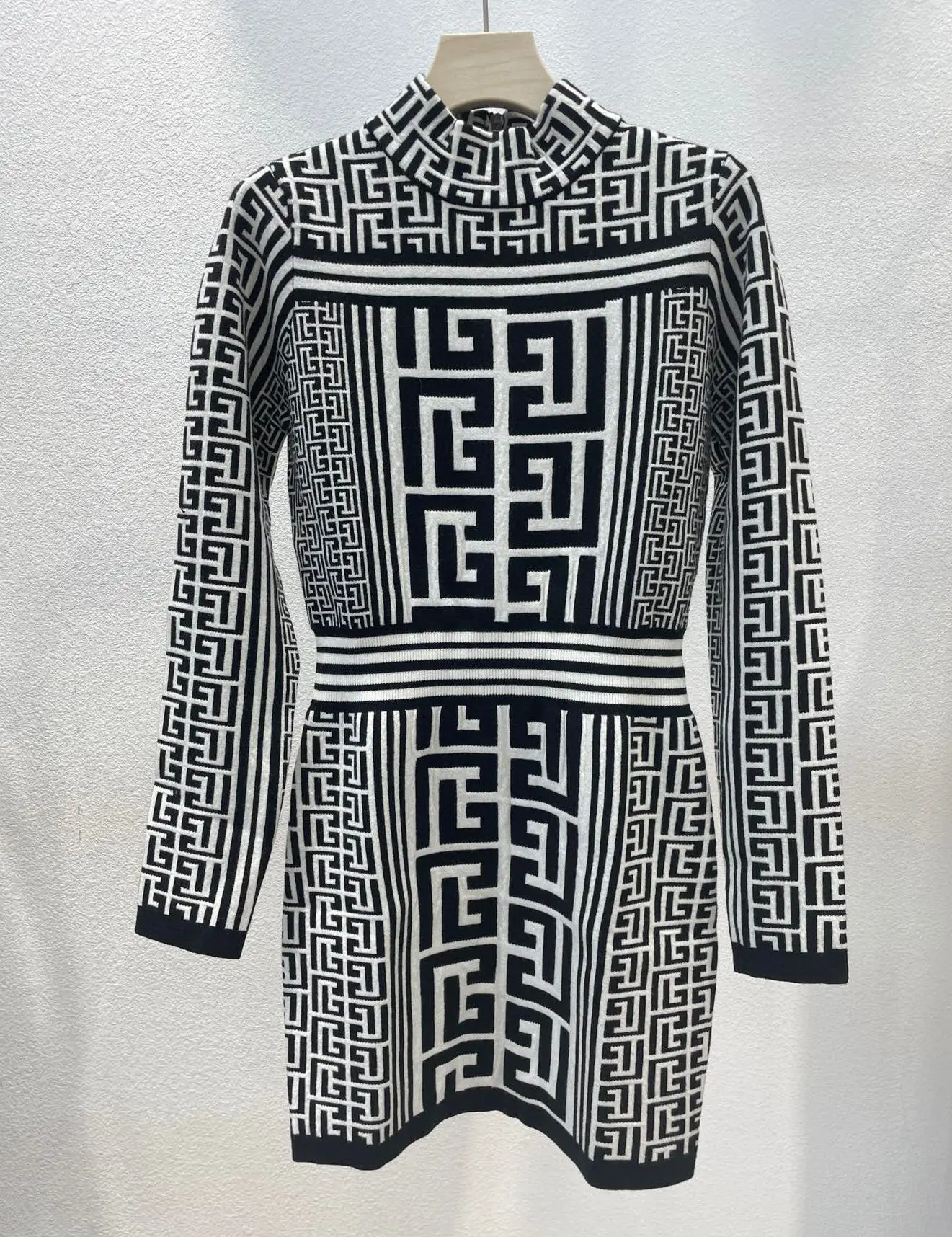2023 23ss новое поступление брендового хлопкового шелкового вязаного платья-пуловера с коротким рукавом, роскошные платья для женщин Изображение 0