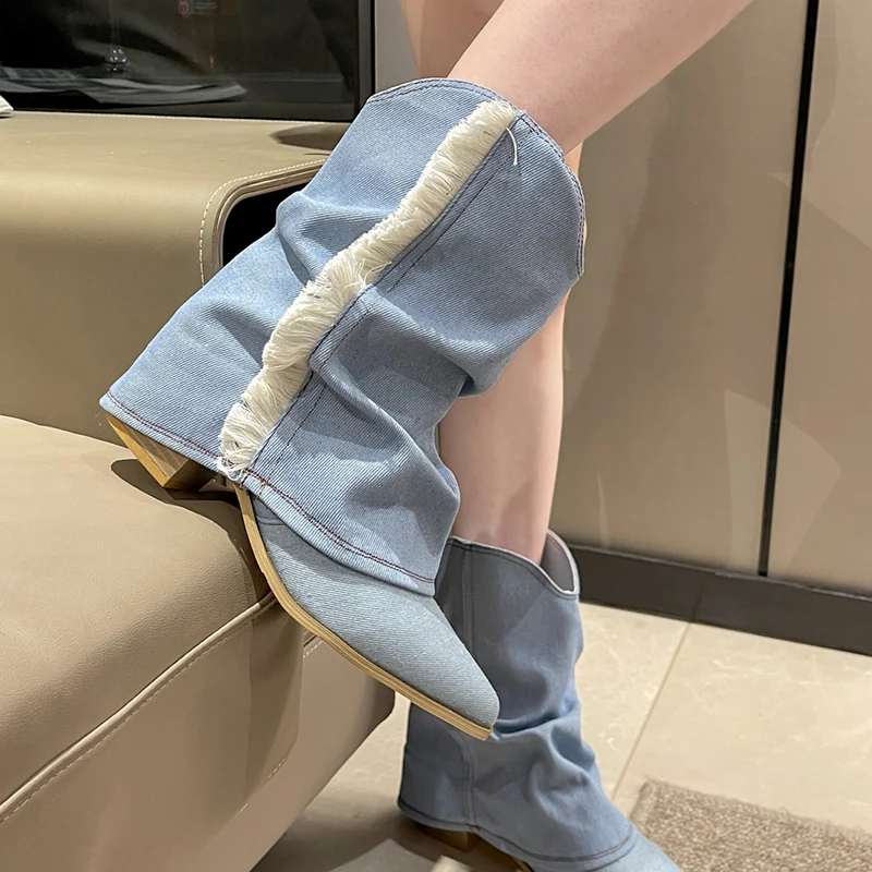 Заостренный носок плиссированные ковбойские сапоги для женщин мода толстые дамы высокие каблуки середины икры сапоги женщина скольжения на синие джинсовые туфли-Botas обувь Изображение 0
